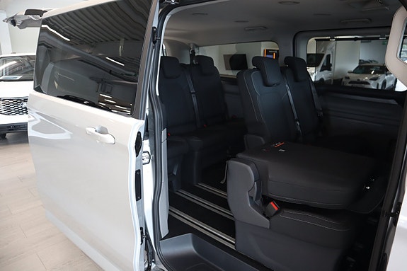 Ford Custom Tourneo 10 of 17
