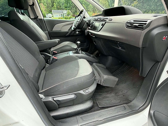 Citroen Grand C4 Picasso 6 of 8