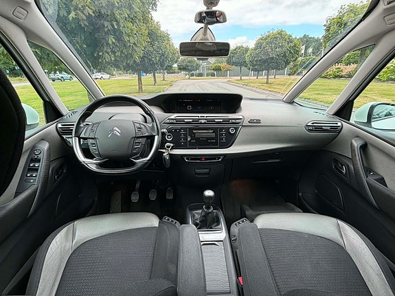 Citroen Grand C4 Picasso 5 of 8