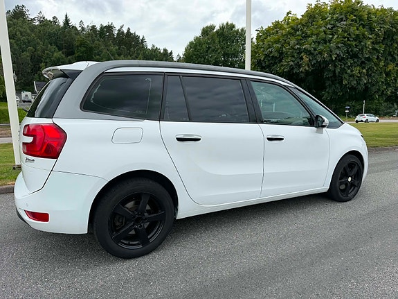 Citroen Grand C4 Picasso 3 of 8