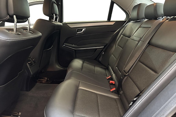 Mercedes-Benz E350 10 of 11