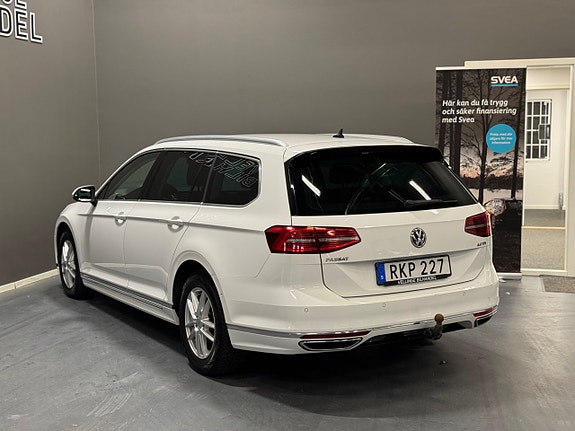Volkswagen Passat 4 of 13