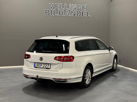 Volkswagen Passat 3 of 13