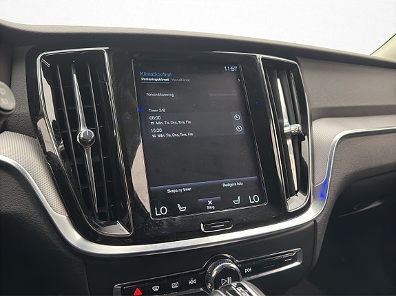 Volvo V60 14 of 30