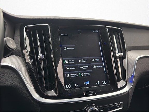 Volvo V60 22 of 30