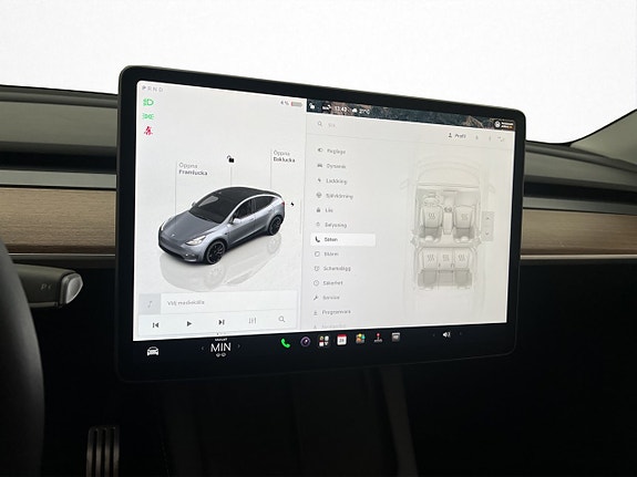 Tesla Model Y 22 of 30