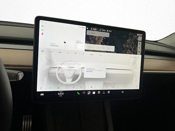 Tesla Model Y 21 of 30