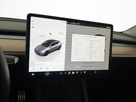 Tesla Model Y 25 of 30