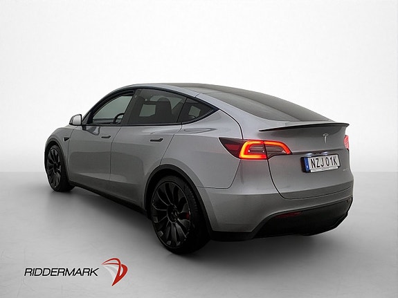 Tesla Model Y 6 of 30