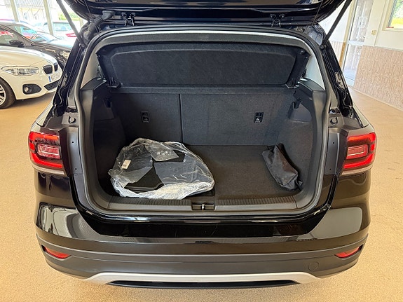 Volkswagen T-Cross 5 of 6