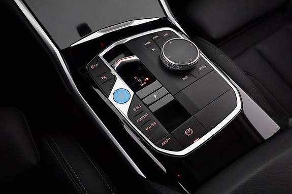 BMW i4 26 of 29