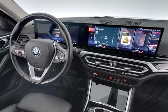 BMW i4 15 of 29