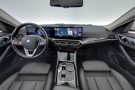 BMW i4 13 of 29