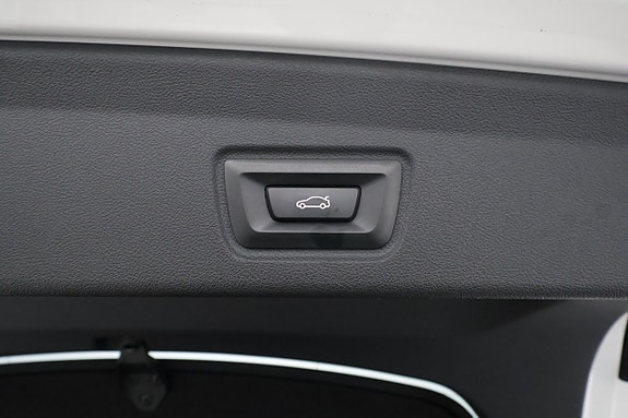 BMW i4 29 of 29