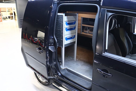 Volkswagen Caddy 17 of 29