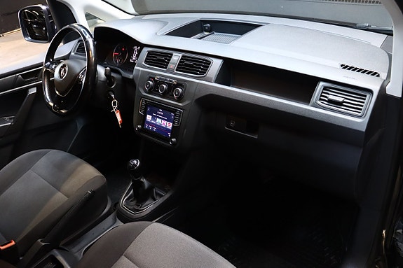 Volkswagen Caddy 13 of 29