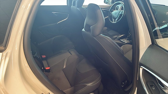 Volvo V40 5 of 12