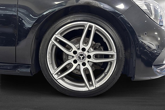 Mercedes-Benz CLA200 5 of 11