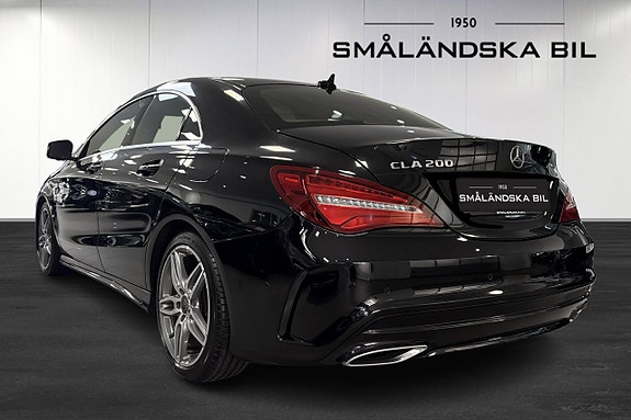Mercedes-Benz CLA200 3 of 11