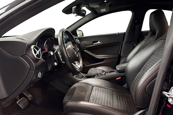 Mercedes-Benz CLA200 11 of 11