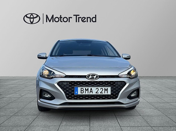 Hyundai i20 5 of 15