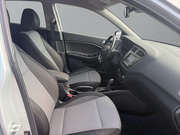 Hyundai i20 7 of 15