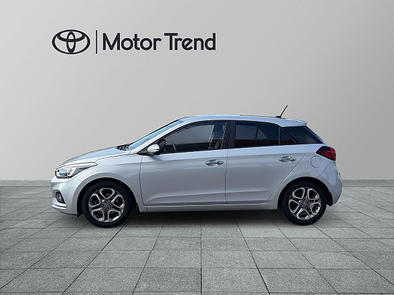 Hyundai i20 3 of 15