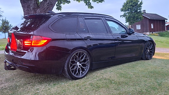 BMW 320d 6 of 12