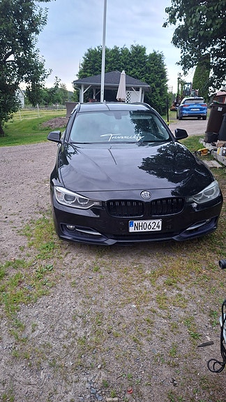 BMW 320d 8 of 12