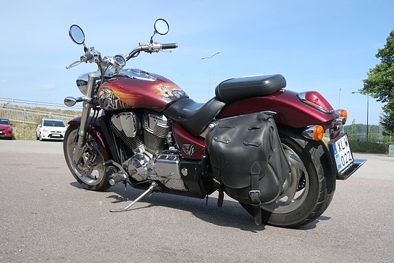 Honda VTX1800 1.8 10 of 16