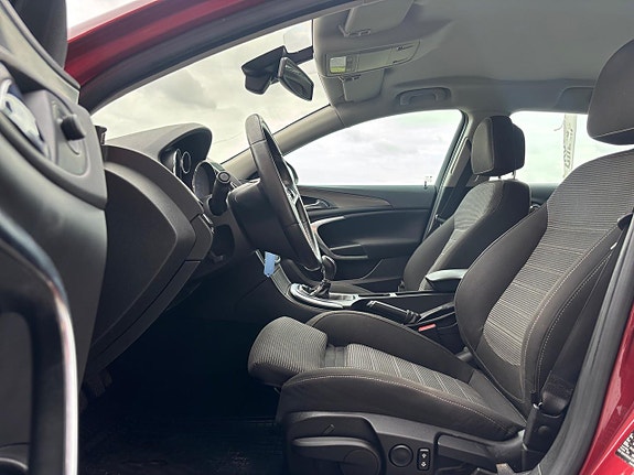 Opel Insignia 14 of 19