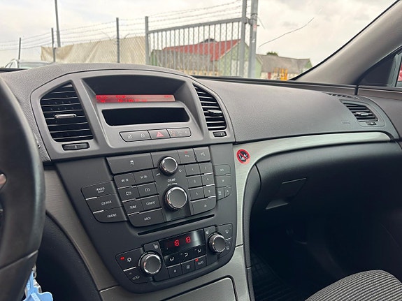 Opel Insignia 18 of 19