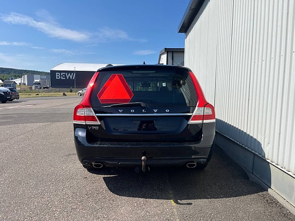 Volvo V70 7 of 12
