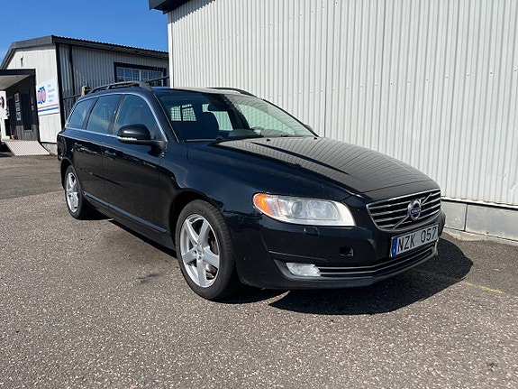 Volvo V70 3 of 12
