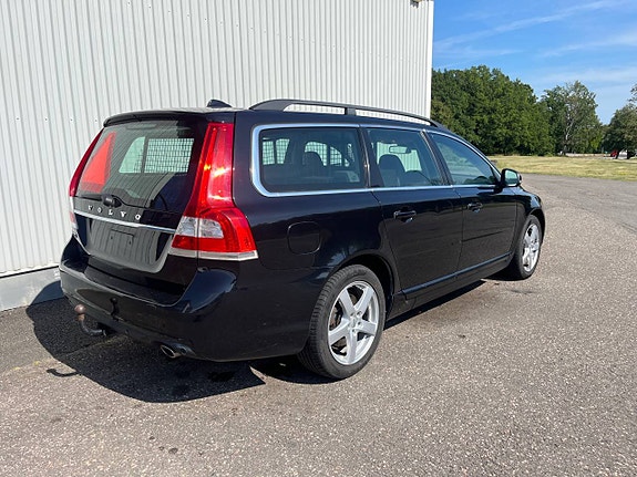 Volvo V70 5 of 12