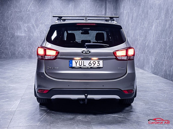 Kia Carens 6 of 30