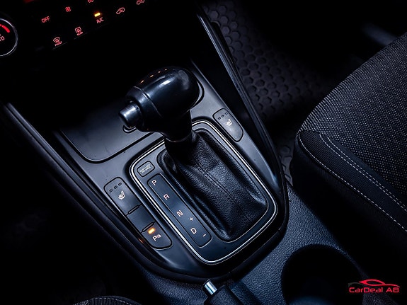 Kia Carens 29 of 30