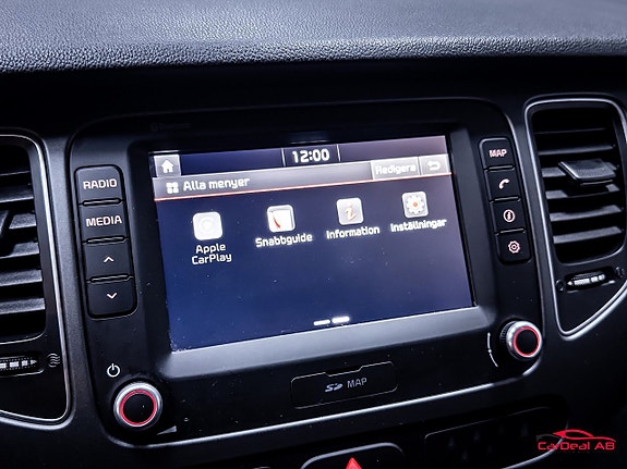 Kia Carens 26 of 30
