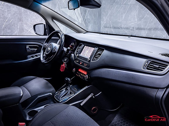 Kia Carens 17 of 30
