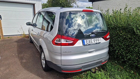 Ford Galaxy 2 of 6