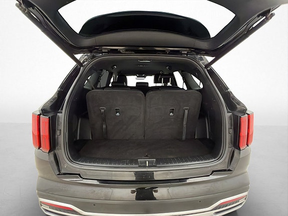 Kia Sorento 12 of 30