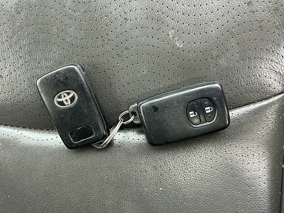 Toyota Prius 14 of 15