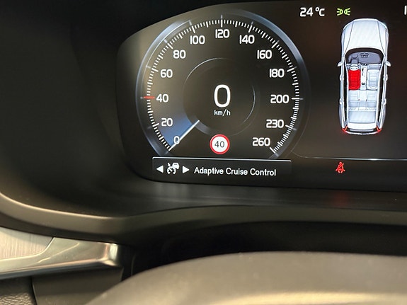 Volvo V60 Cross Country 14 of 26