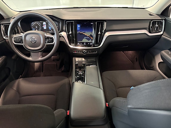 Volvo V60 Cross Country 10 of 26