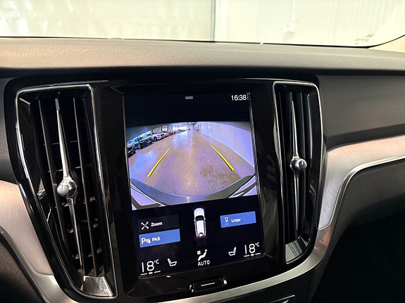 Volvo V60 Cross Country 16 of 26