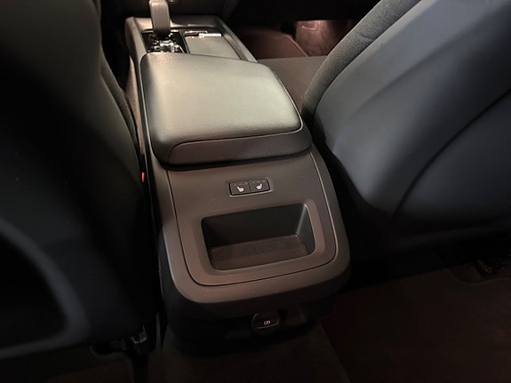 Volvo V60 Cross Country 23 of 26