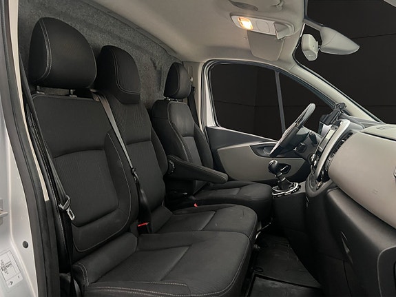 Renault Trafic 23 of 30