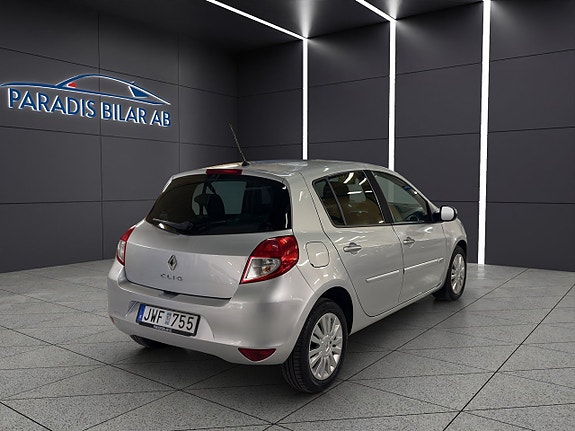 Renault Clio 5 of 27