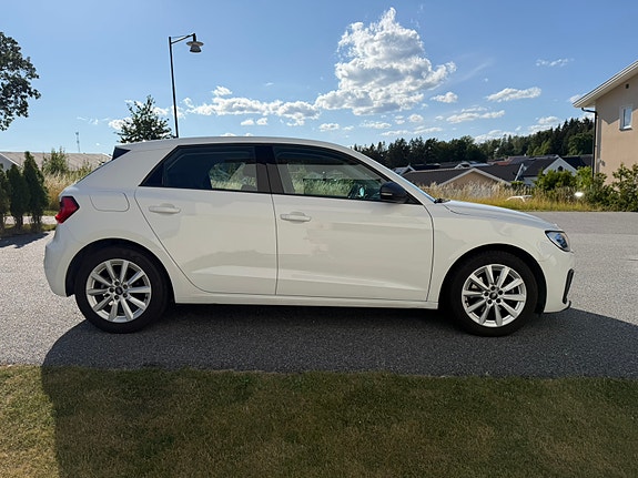 Audi A1 2 of 8