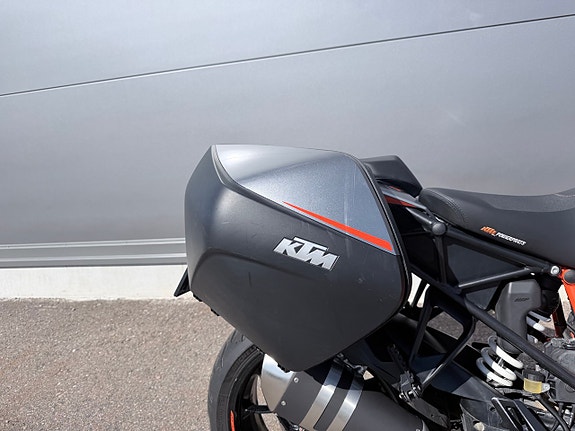 KTM 1290 Super Duke GT GR 4 of 8